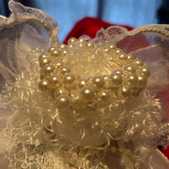 Elegant White Angel  with Lace, Ribbons and beads- handcrafted for Christmas - Picture 11 of 16